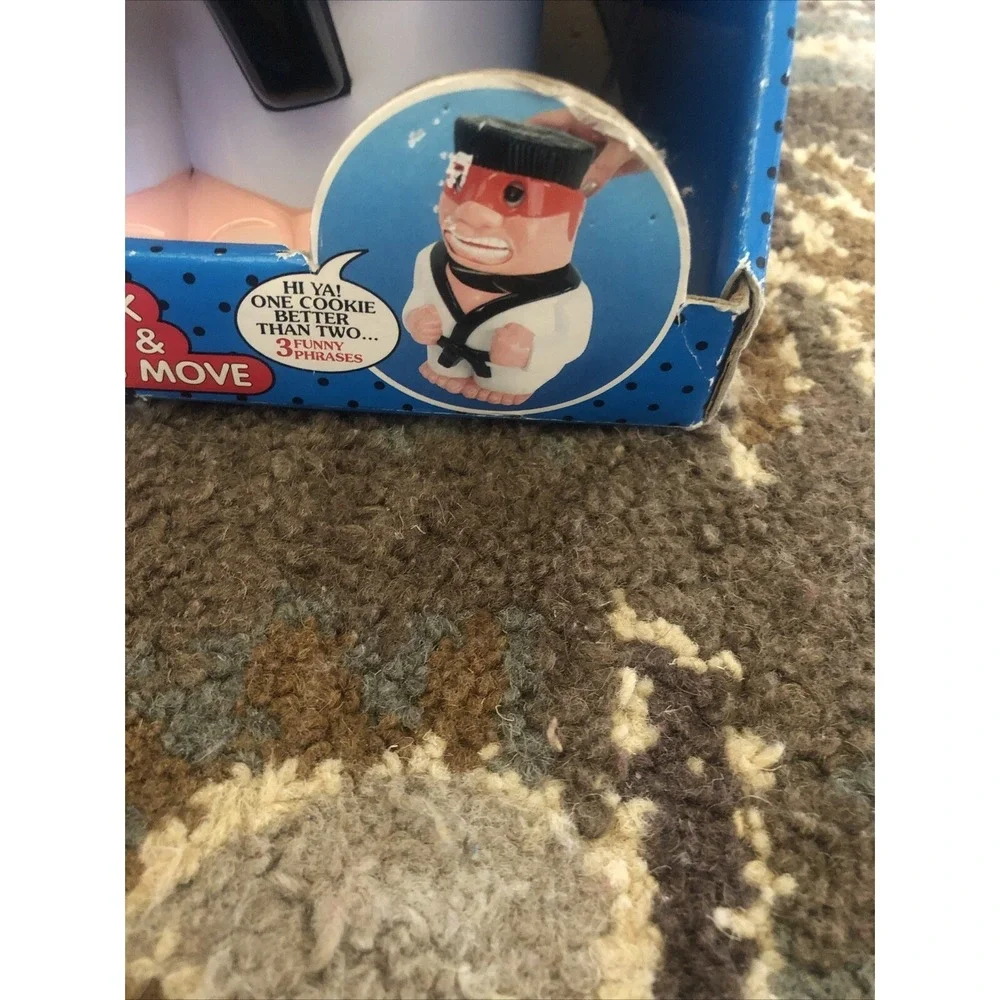 KARATE MAN TALKING COOKIE JAR NEW‎